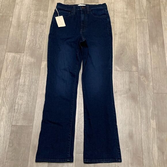 Womens NWT Universal Thread‎ Stretch High Rise Ankle Bootcut Denim Jeans - Picture 1 of 7